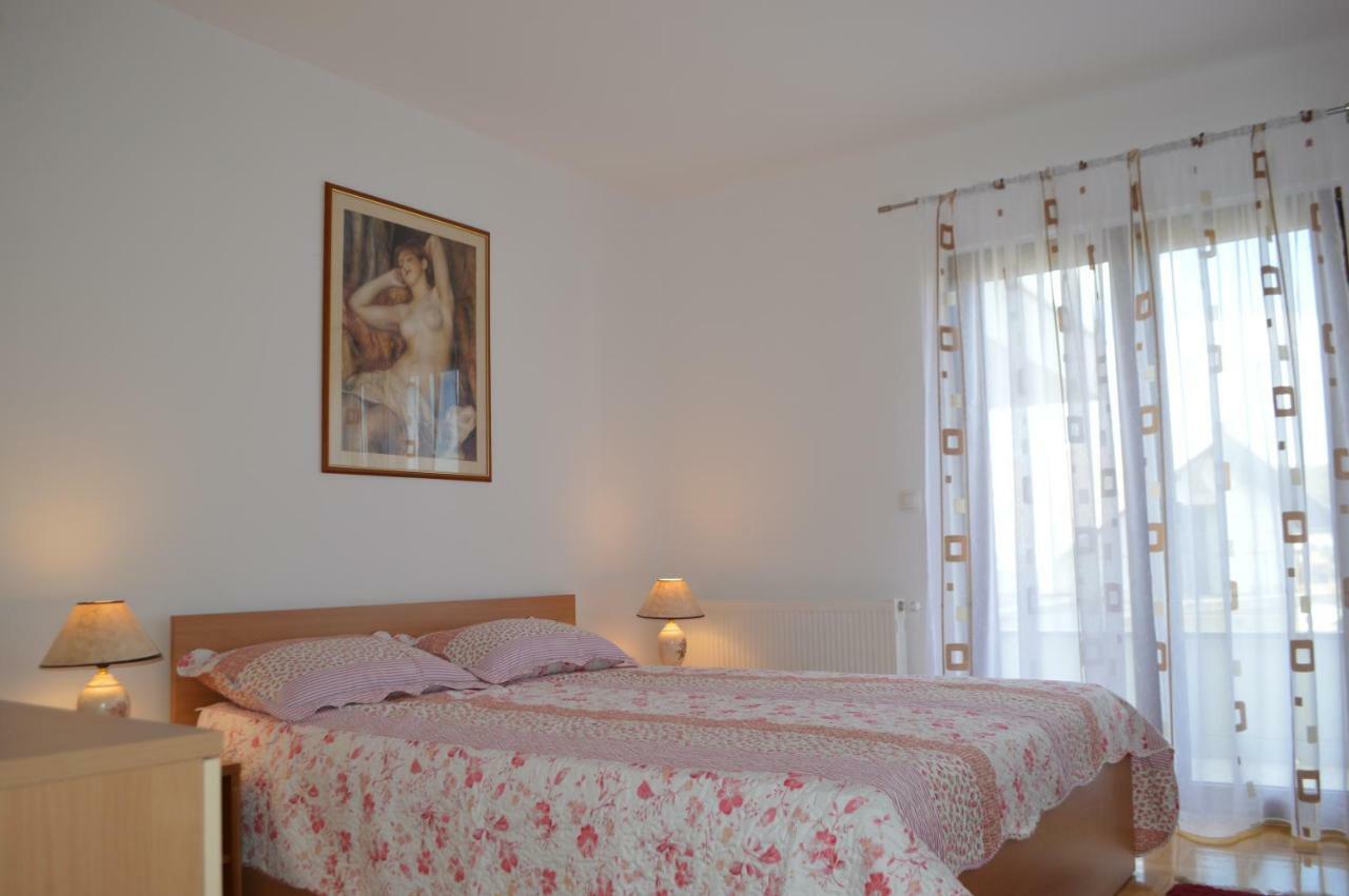 Apartmani Mila Sukošan Exteriör bild